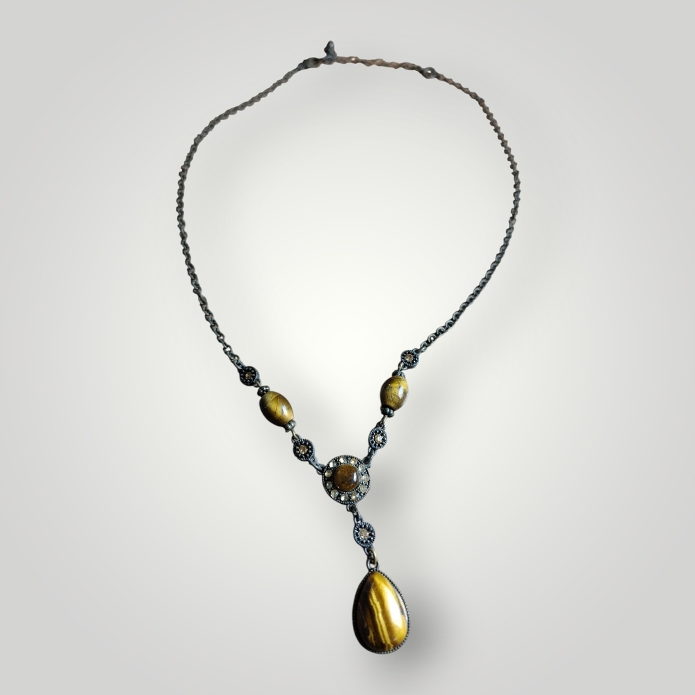 Chic Gold and Black Teardrop Necklace